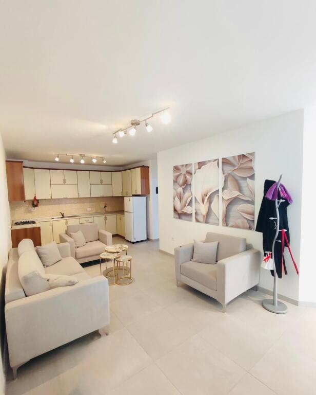 🏡 Appartamento in affitto – Myslym Shyri