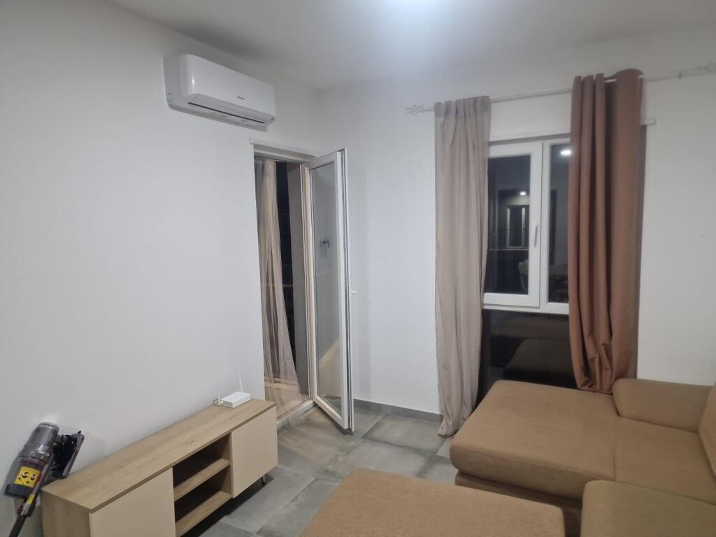 Appartamento 1+1+posto auto a Univers City