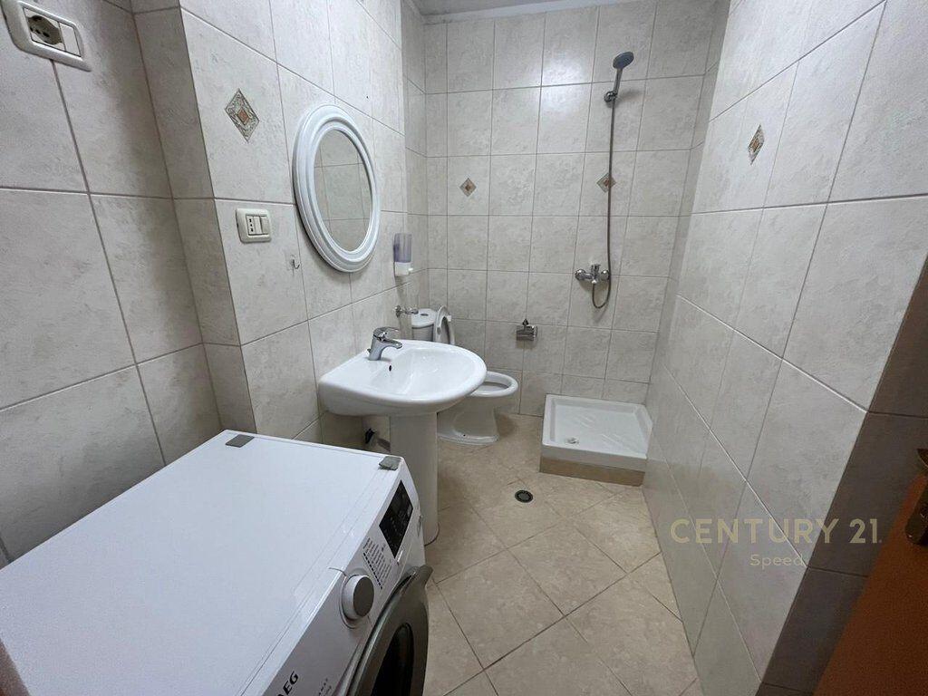 Appartamento 2+1+2 in Affitto vicino al Lago di Tirana!! 900 € /Mese