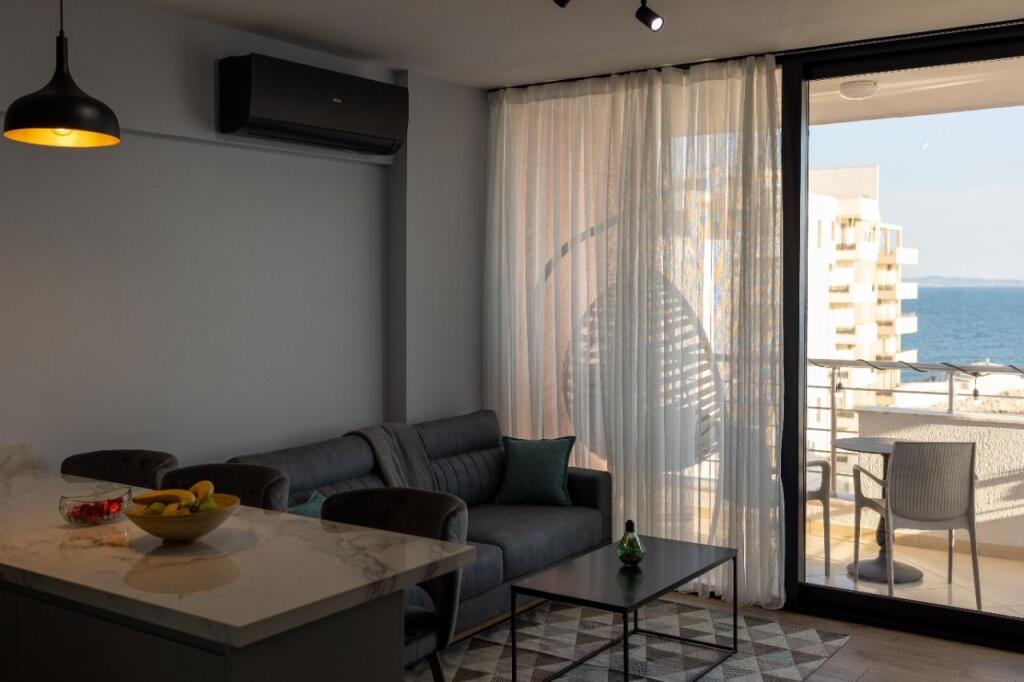 Apartment 2+1+2 for rent   Full Sea View in Currila