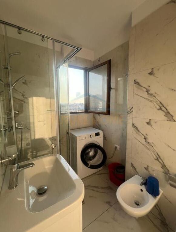 Rent, Studio apartment, Wilson Square, Tirana.