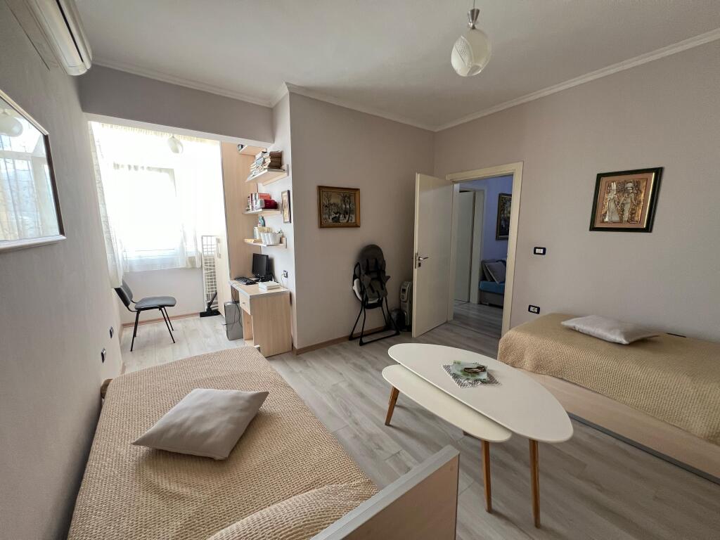 Apartament 2+1, Don Bosko!