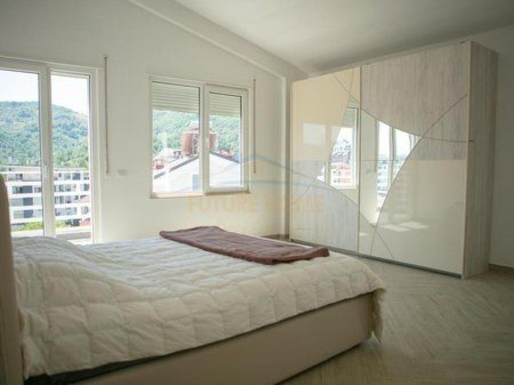 For sale, Penthouse 3+1+2, Dry Lake, Tirana !