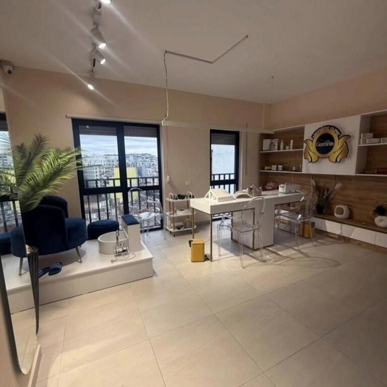 In vendita. Centro (Vila Gold) Appartamento 3+1+2