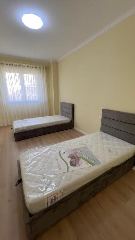Jepet me qira apartament 2+1 te Grand Galleria.