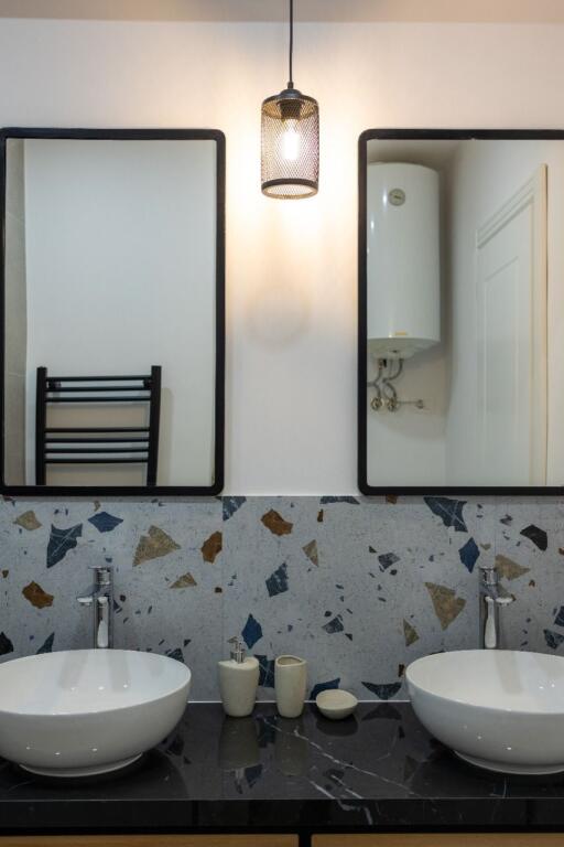 Apartment 2+1+2 for rent   Full Sea View in Currila