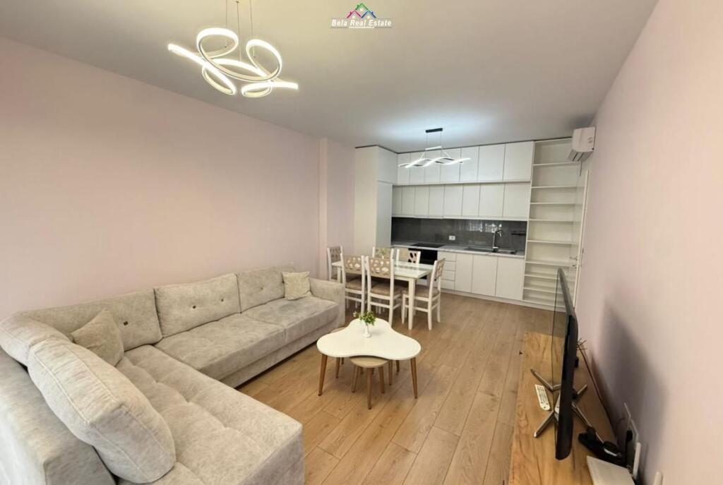 Appartamento In Affitto 1+1 Vicino 5 Maji (ID B2101449) Tirana
