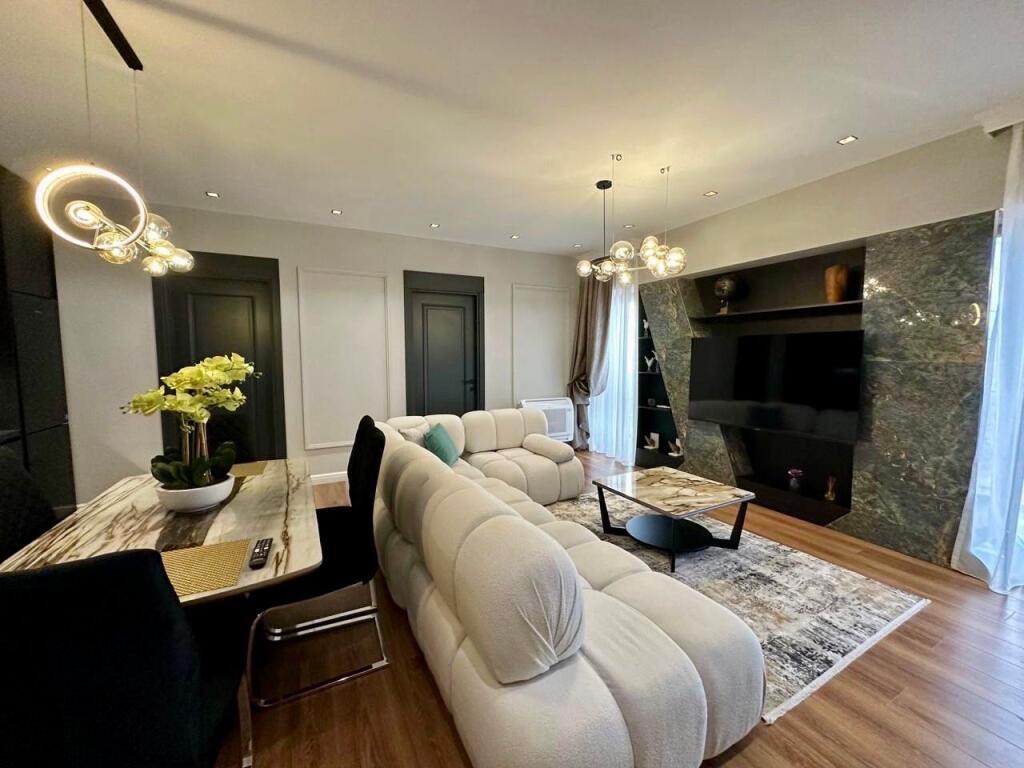 📣 QERA SUPER Apartament Luksoz 3+1 Me 2 Tualete Dhe Post Parking 📍Garden Building 🛣️ Rruga e "Kavajes" ✨