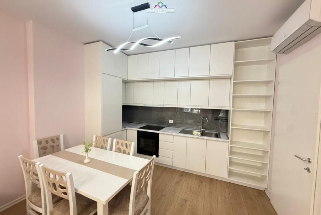 Appartamento In Affitto 1+1 Vicino 5 Maji (ID B2101449) Tirana