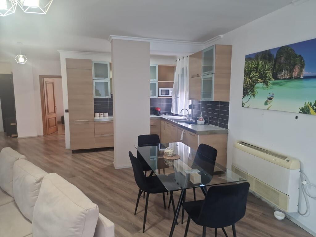 Appartamento esclusivo 2+1 in vendita nel Centro di Tirana