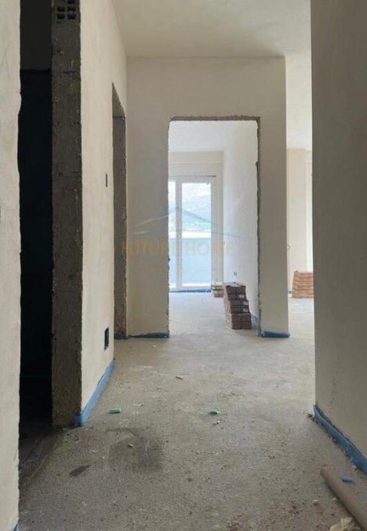 For sale, 2+1 Apartment, Ali Demi, Tirana.!