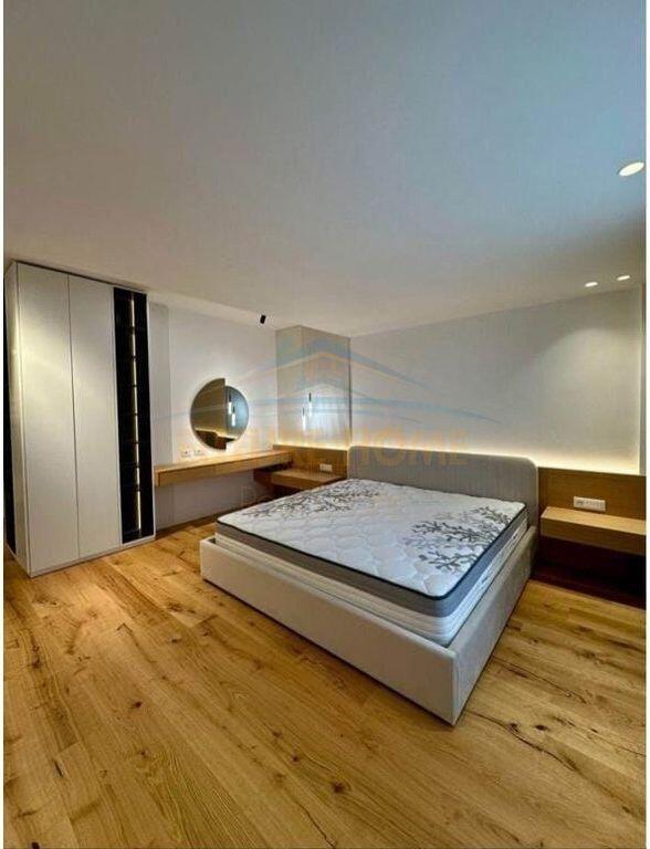 For sale, Penthouse 3+1+3+2 Parking Spaces, Dry Lake, Tirana.!!