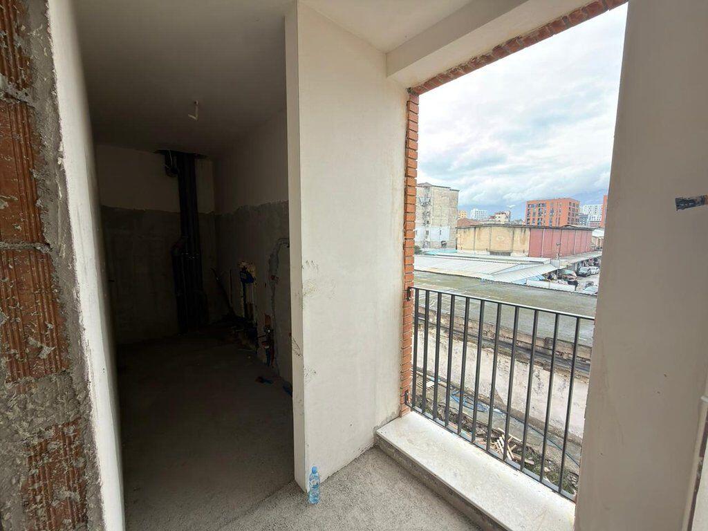 SIRI KODRA, VENDIAMO APPARTAMENTO 1+1, 125,000 €