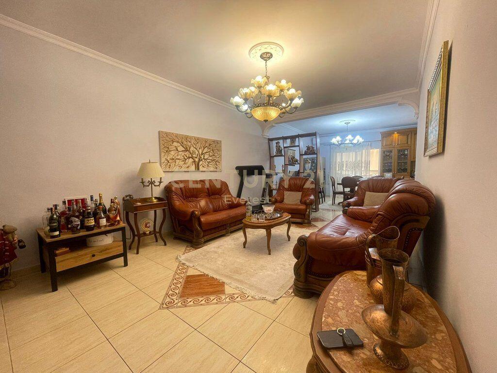 Vasil Shanto, Selling Apartment 3+1+2