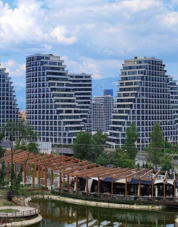 Penthouse për Shitje – Lake View Residence, Tiranë