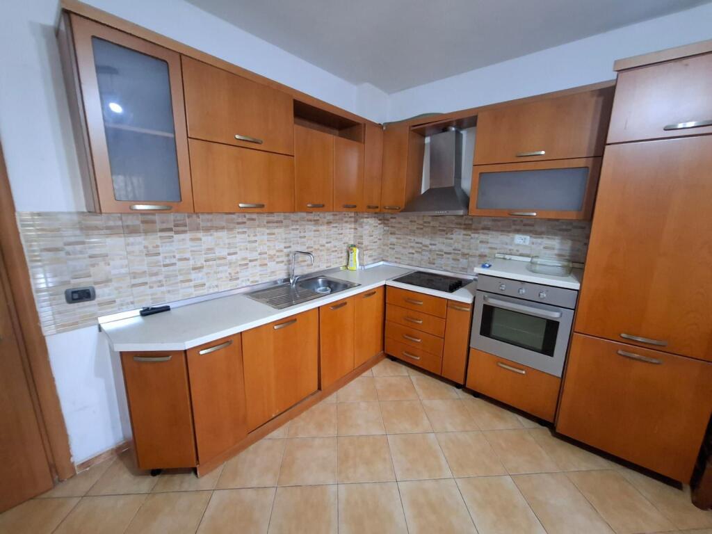 Appartamento 1+1 in Affitto Quartiere 12 a Durazzo