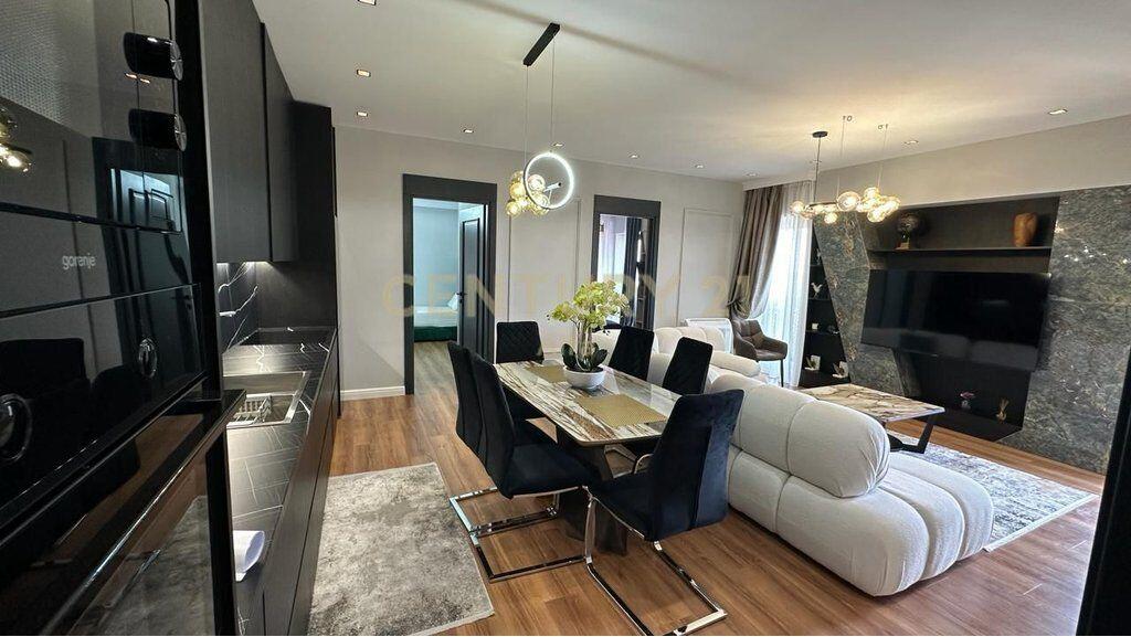 Appartamento di lusso 3+1 in affitto nella residenza “Garden Building”, Via Kavaja