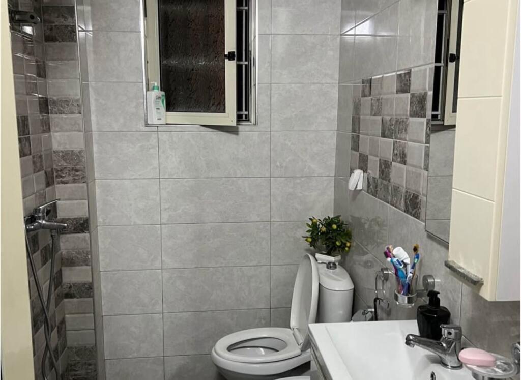 Apartment 2+1 for sale, Bllok, near Petro Nini Gymnasium
