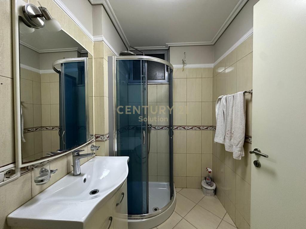 Apartment 2+1+2 for sale near the Palace with Arrows