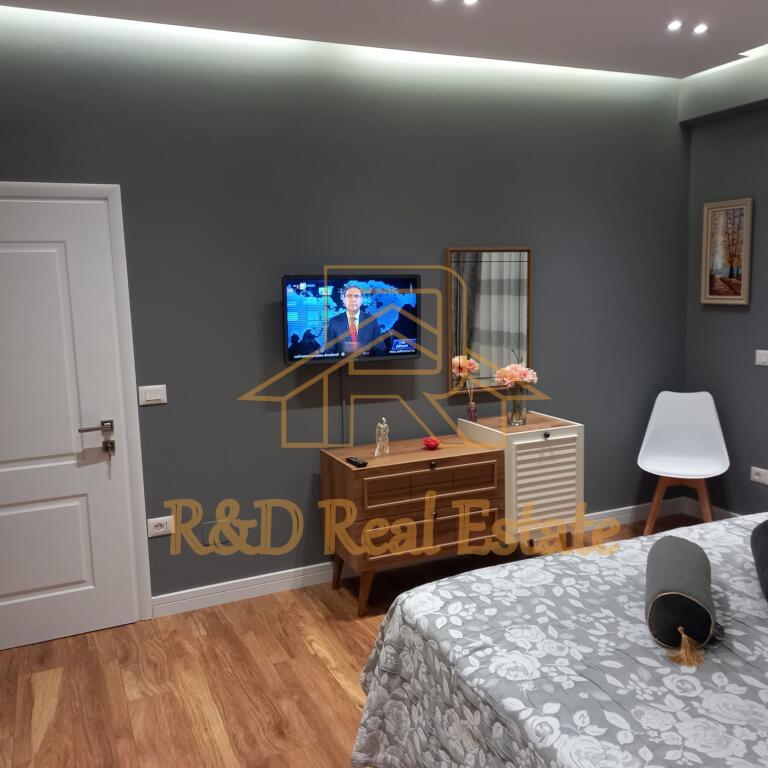 🏡 Jepet me qira apartament 1+1 – Rruga Margarita Tutulani