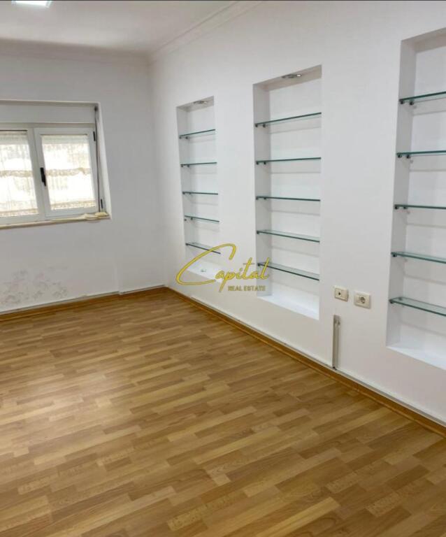 LOCALE COMMERCIALE IN AFFITTO 160 M2 CENTRO 140.000 LEKE