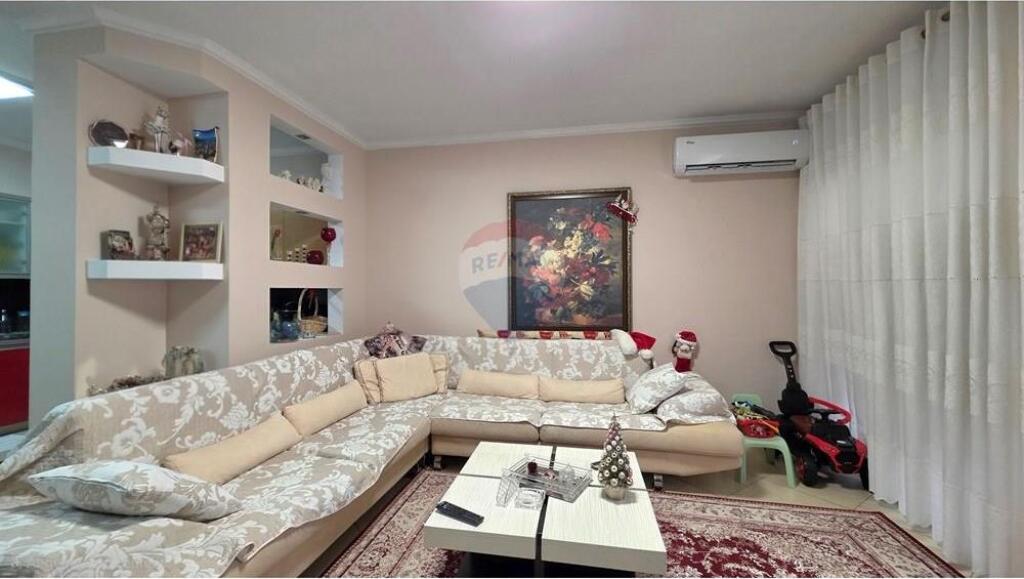 Appartamento 3+1+2 in Vendita – Via Çipajve, Vlorë