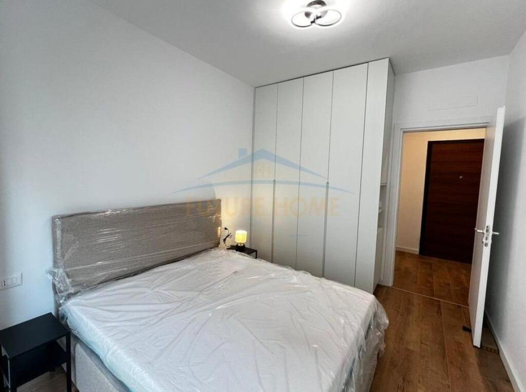 Affitto, Appartamento 1+1, Complesso Aura, Tirana.