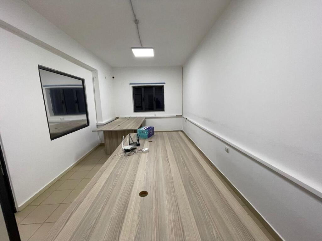 DYQAN ME QERA 140 M2 PAZAR I RI  75.000 LEKE