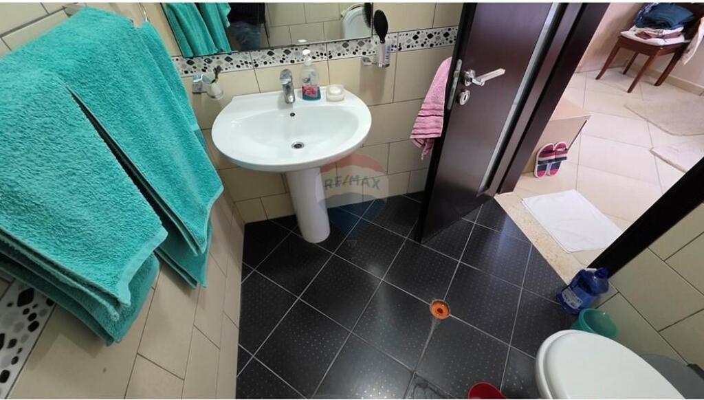Apartament 3+1+2 ne shitje tek Rr. e Cipajve 1450€/m2 (i negociueshem)