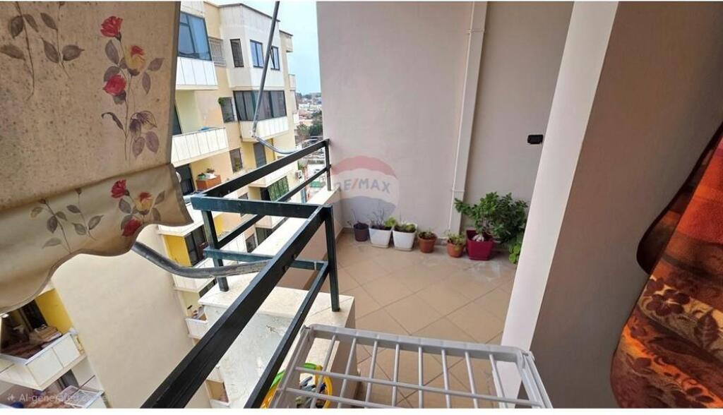 Apartament 3+1+2 ne shitje tek Rr. e Cipajve 1450€/m2 (i negociueshem)