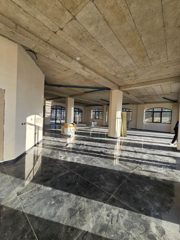 Hotel in Affitto – Nuovo Edificio a Bathore, Kamëz | Accesso a Strada Principale