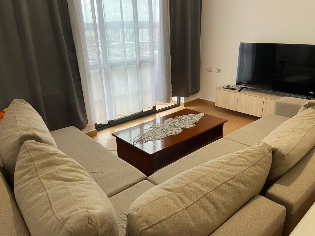 📣 Appartamento 2+1 in affitto – 📍 Via Gjergj Legisi Lapraka💶 Prezzo: 55.000 lek / mese