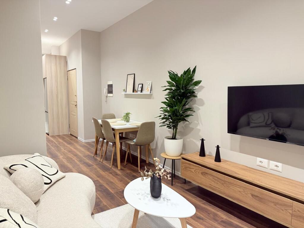 Apartment 2+1, Kavaja Street!