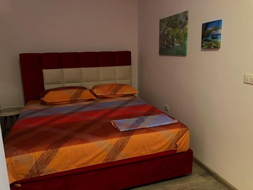 📣 STUDIO FOR RENT 📍 "Kavaja" Street, Former Bus Park ✨   🏢 New Building 🪜 7th Floor (With Elevator) 🛋️ Furnished With Modern Conditions   💶 Price 400 Euro
