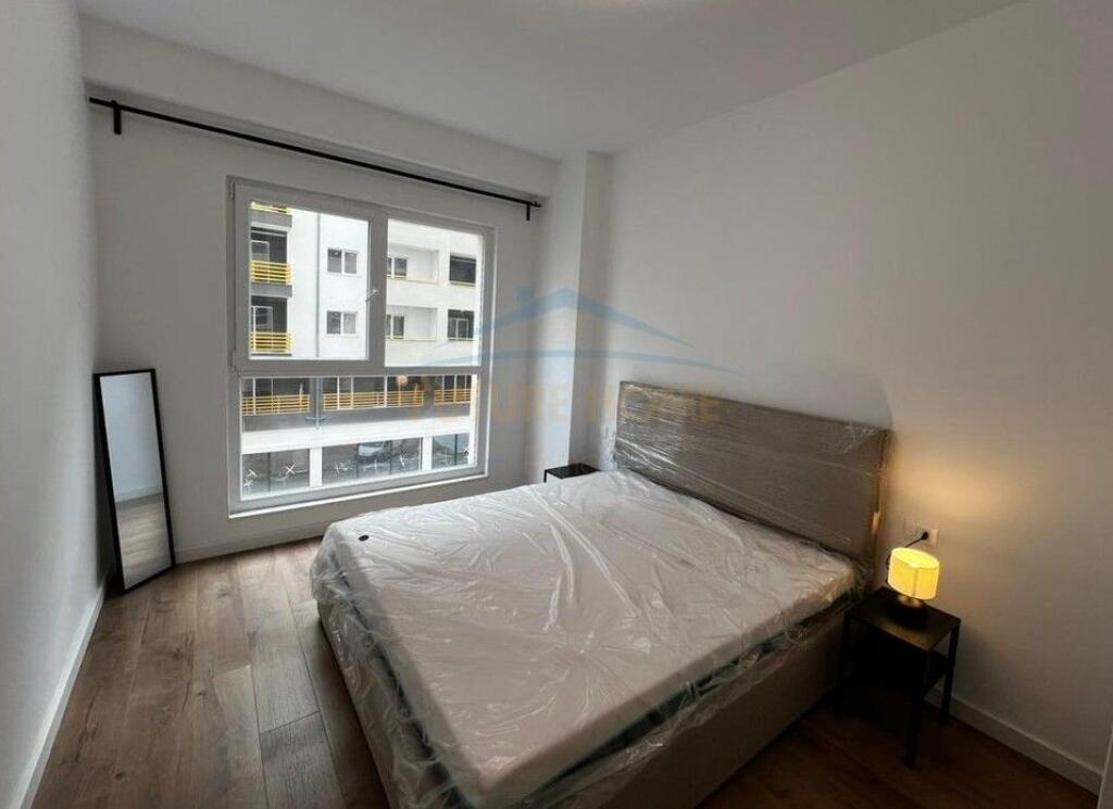 Affitto, Appartamento 1+1, Complesso Aura, Tirana.