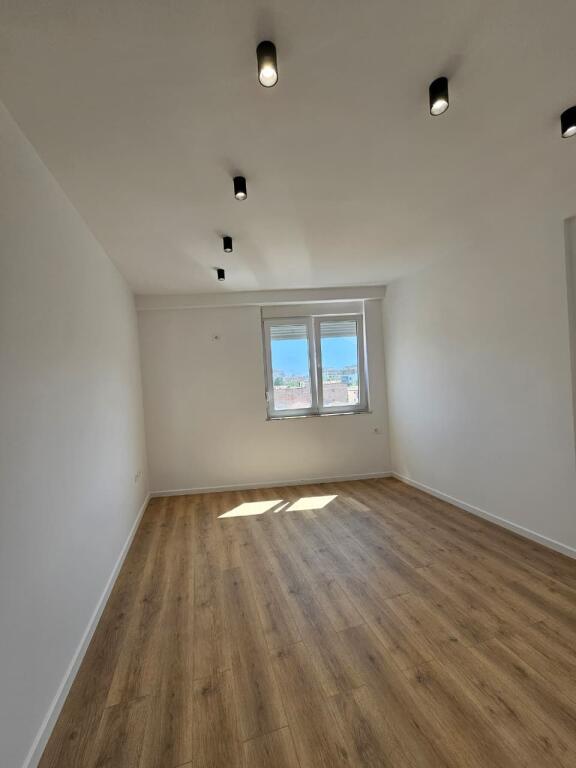 📌Shitet Apartament 2+1 me Garazh 📍 Pazari i Ri!!!