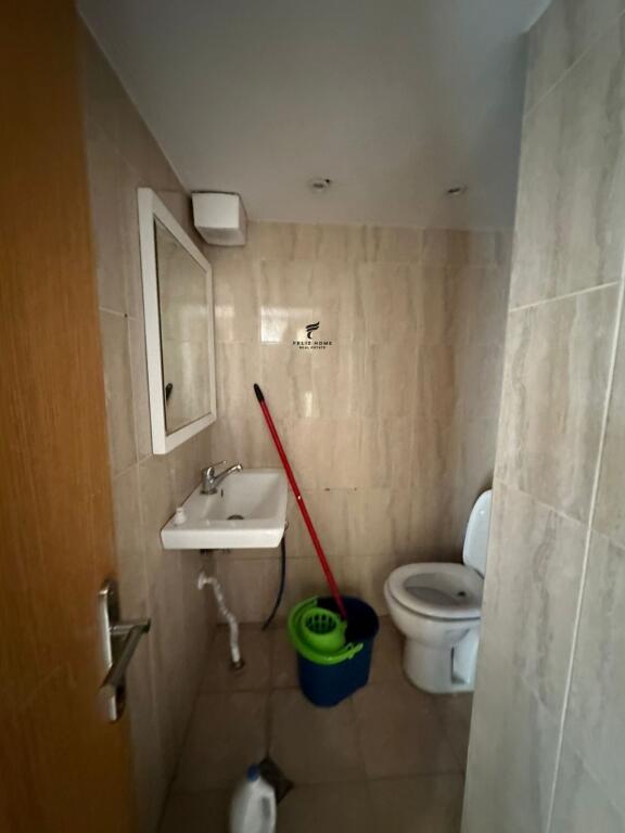NEGOZIO IN AFFITTO 280 M2 ASTIR 130.000 LEKE