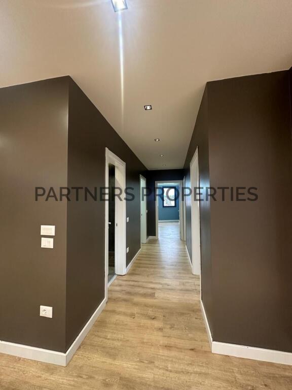SHITET 3+1+LAVANDERI + 2 TUALETE 198,000 €