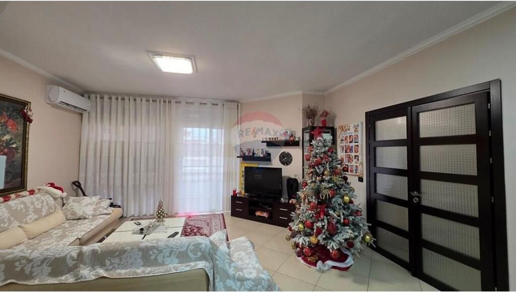 Appartamento 3+1+2 in Vendita – Via Çipajve, Vlorë