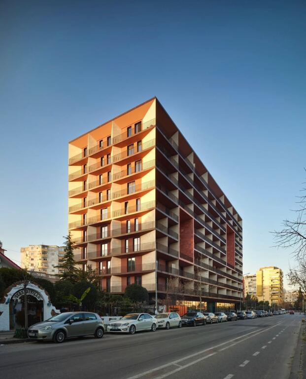 APARTMENT 2+1 FOR SALE KOSOVAREVE STREET 413,000 EURO