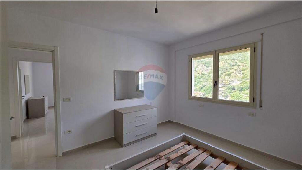🌊 Apartament 2+1+2 për Shitje – Lungomare, Vlorë 🌊