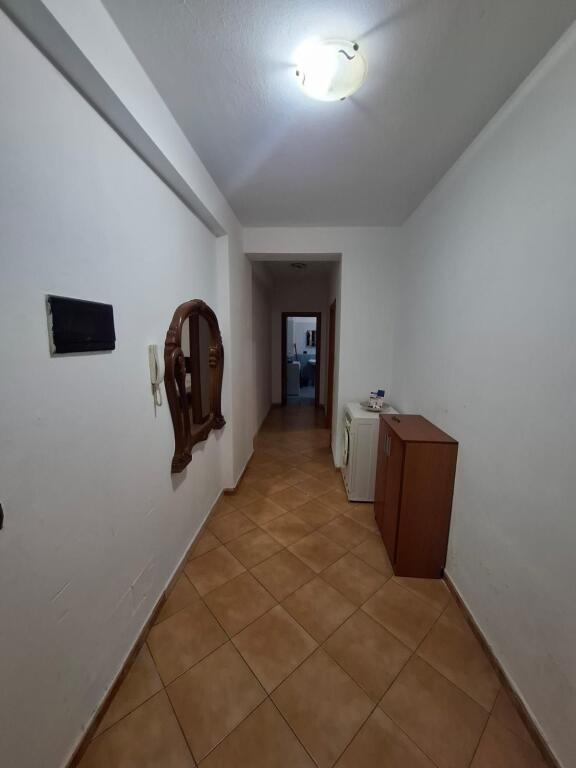 Appartamento 1+1 in Affitto Quartiere 12 a Durazzo