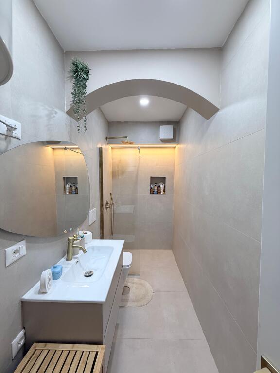Apartment 2+1 for sale, Bllok, super invested