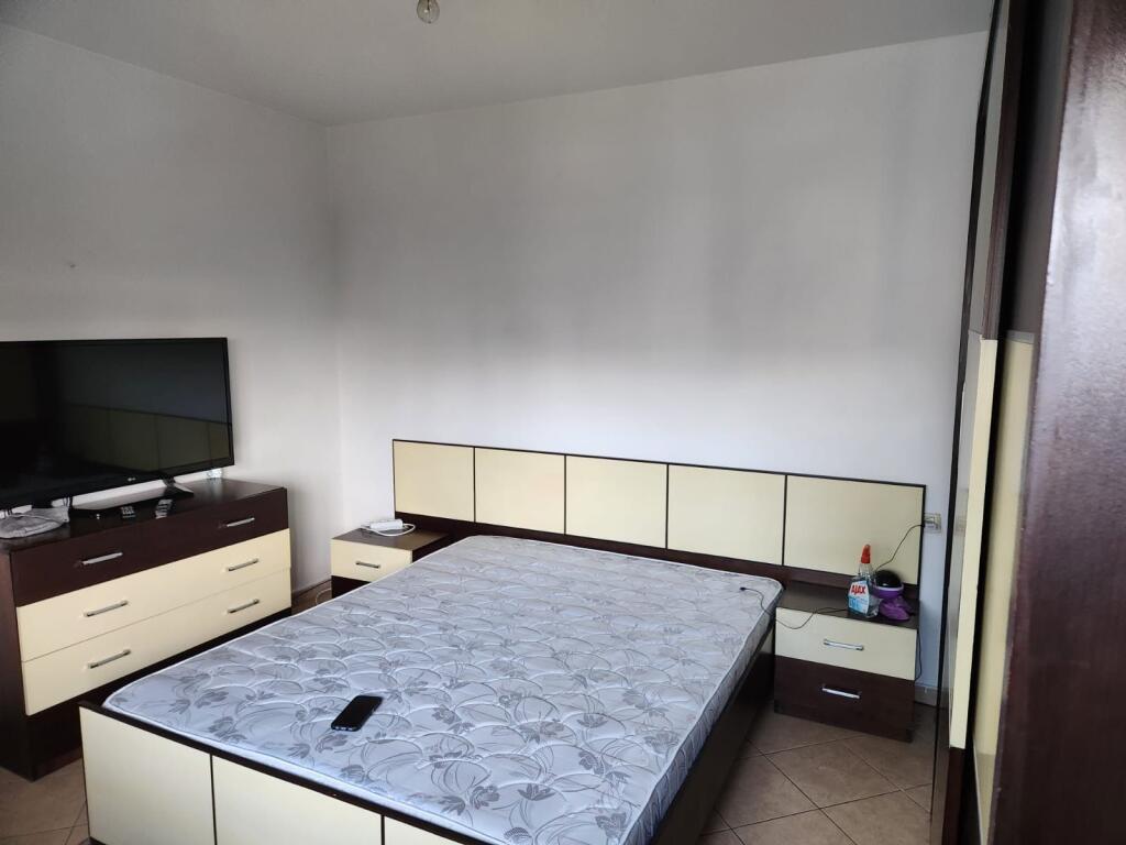 Kthesa Kamzes, apartment 2+1 for rent! 450 Euro