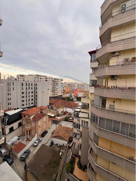 Në Shitje, Apartament 3+1+2, Afër Bashkisë, Durrës