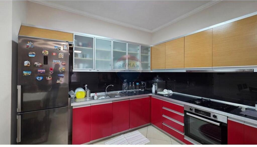 Apartament 3+1+2 ne shitje tek Rr. e Cipajve 1450€/m2 (i negociueshem)