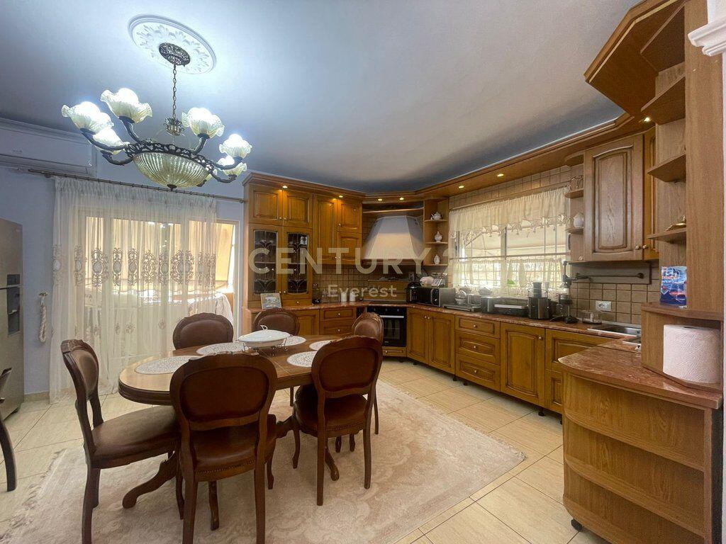 Vasil Shanto, Selling Apartment 3+1+2