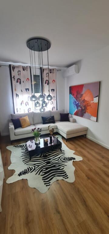 Super apartament 1+1 ne shitje, 21 Dhjetori