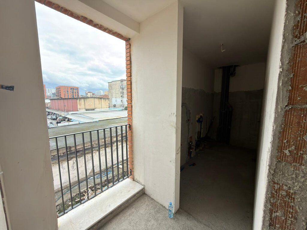 Vendesi in vendita 1+1 in Via Siri Kodra