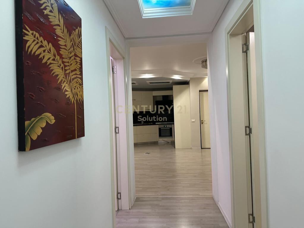 Appartamento 2+1+2 in vendita vicino al Palazzo con Freccia